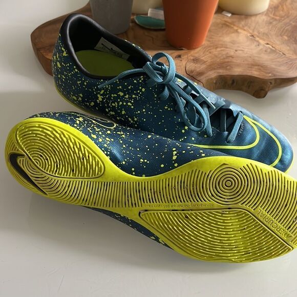 Nike Mercurial Running Shoes - Picture 5 of 5